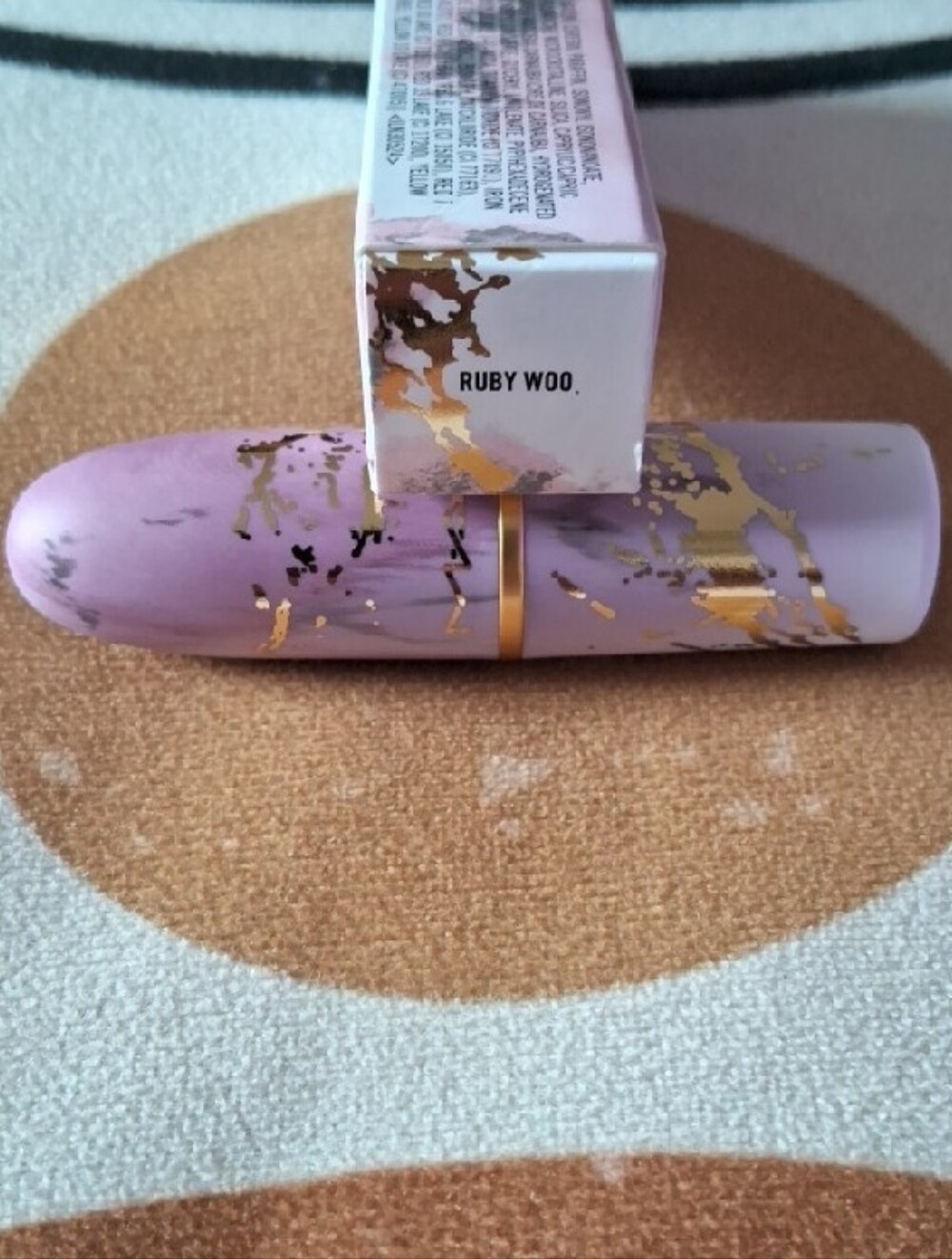 MAC Lipstick, Special Pink & Gold Marble Edition. Ruby Woo - Picture 2 of 5